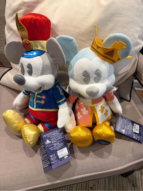 Disney Main Attraction stuffed Mickey’s